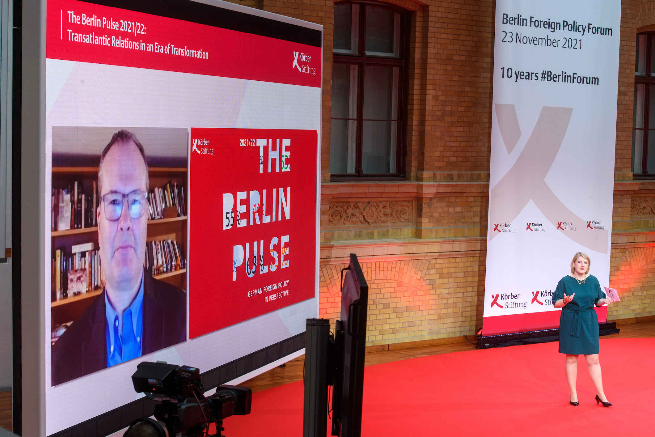 Interactive presentation of »The Berlin Pulse 2021/22« in cooperation with the Pew Research Center, with Liana Fix and James Bell