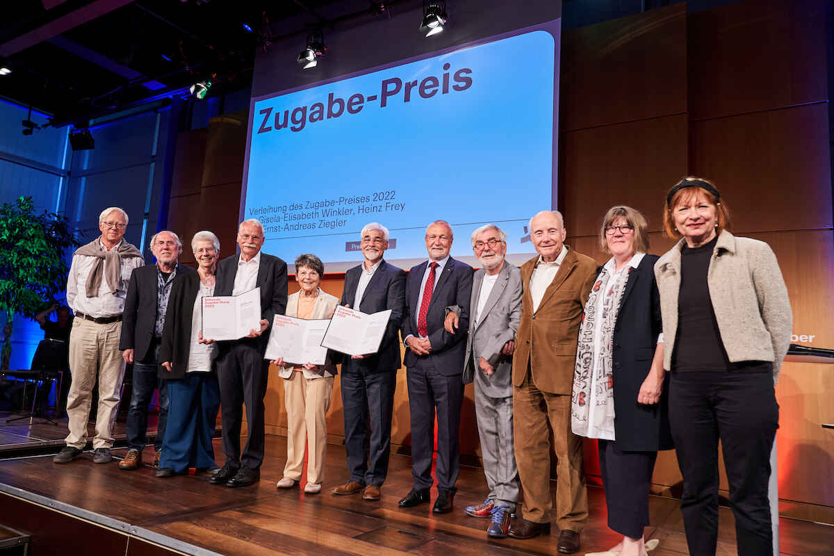 Alumni des Zugabe-Preise: Ausgezeichnete der vergangenen Jahre gemeinsam auf der Bühne