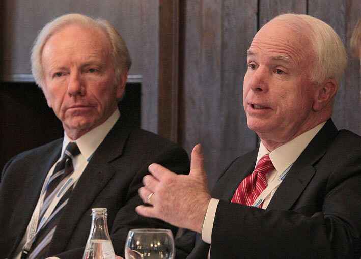 Senator Joseph Liebermann und Senator John McCain