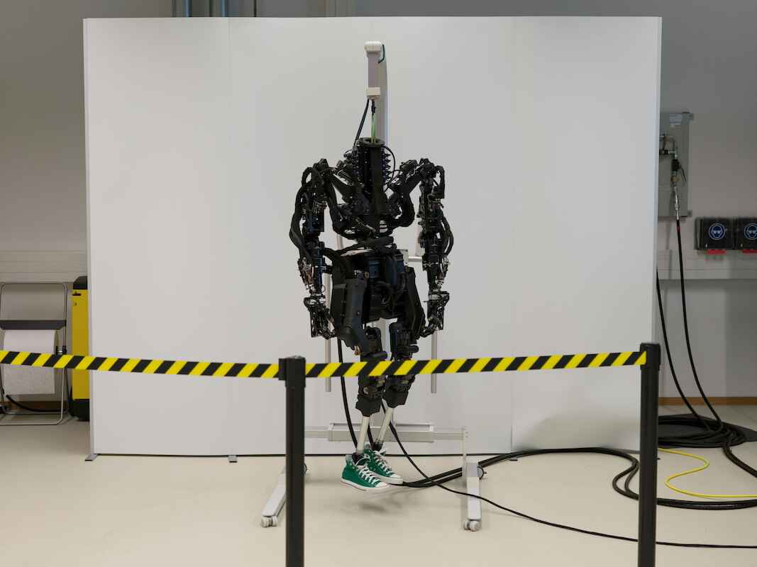 The humanoid robot Athena—a unique model—weighs 75 kilograms and is used to research dynamic running movements.