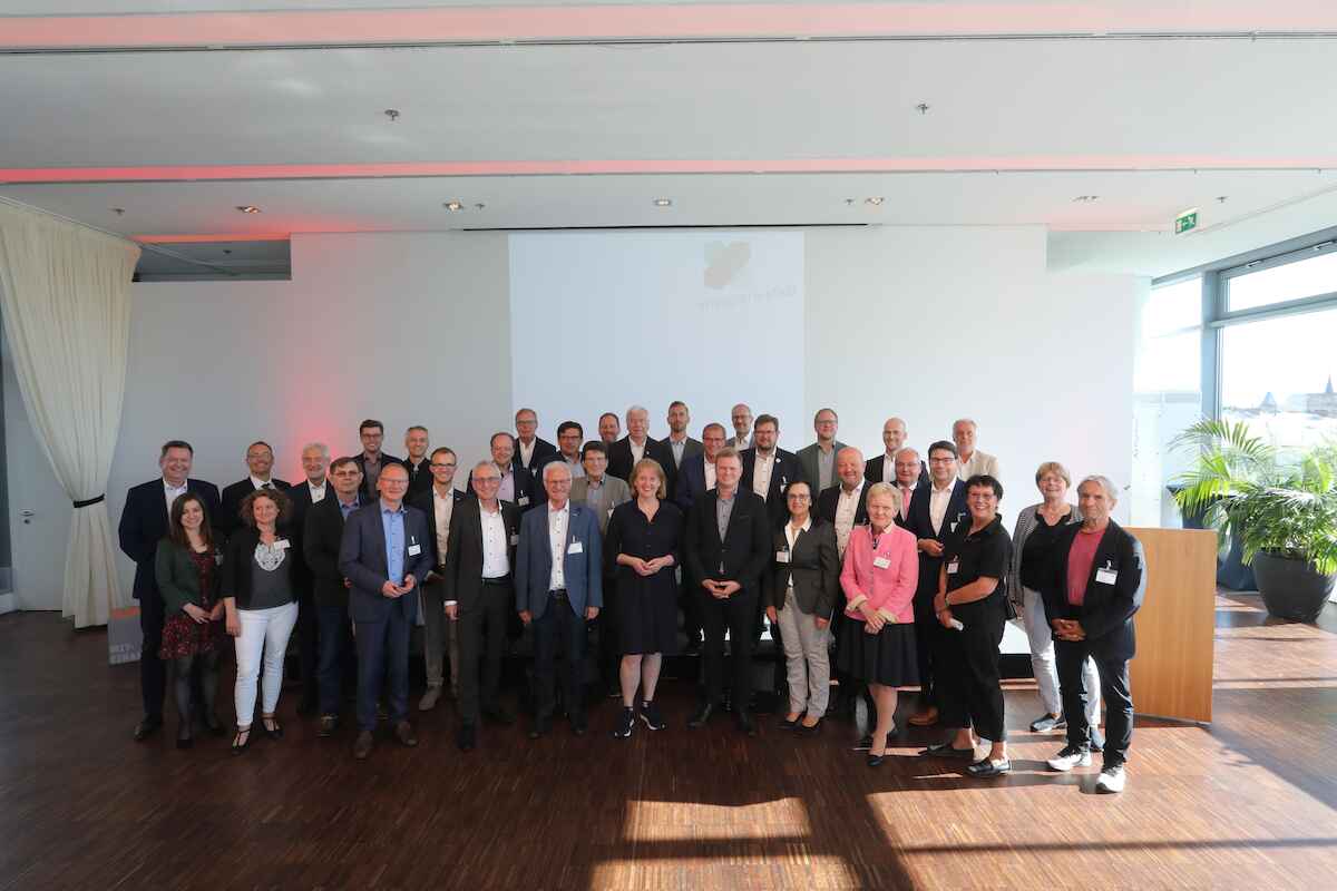 Teilnehmende des Treffens am 13.Juni 2022 in Berlin