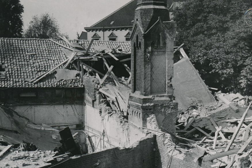 Beschädigte Gebäude nach Luftangriffen im 2. Weltkrieg. Beitrag 2023-1506